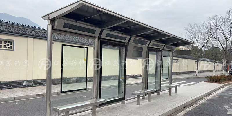江苏兴恒无锡不锈钢候车亭安装圆满落幕